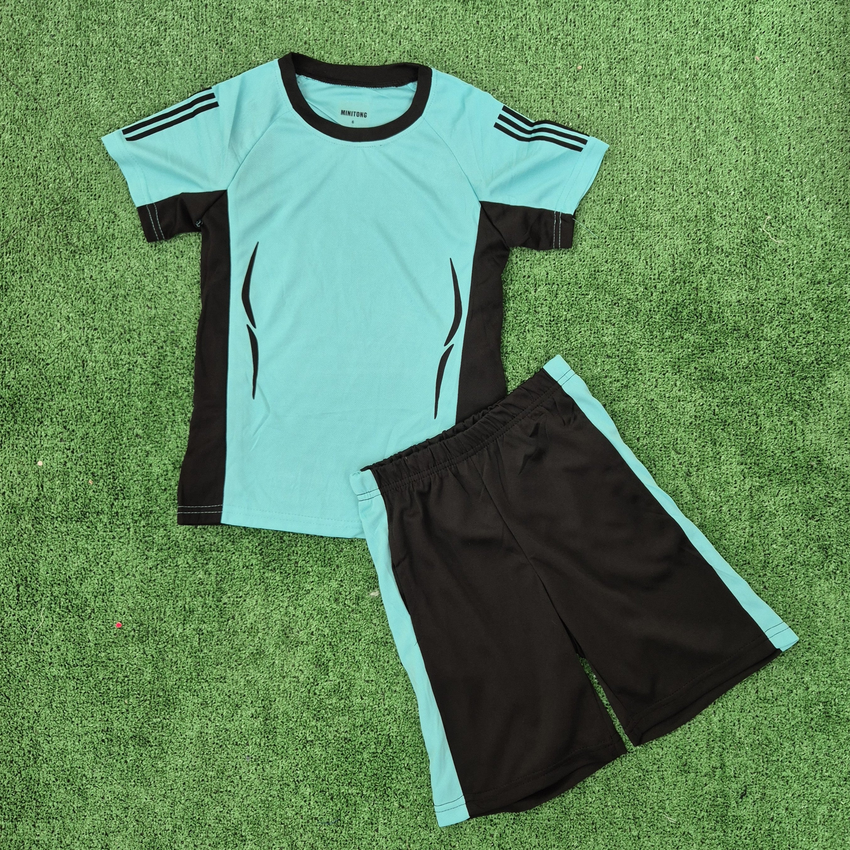 Conjunto Fútbol turquesa