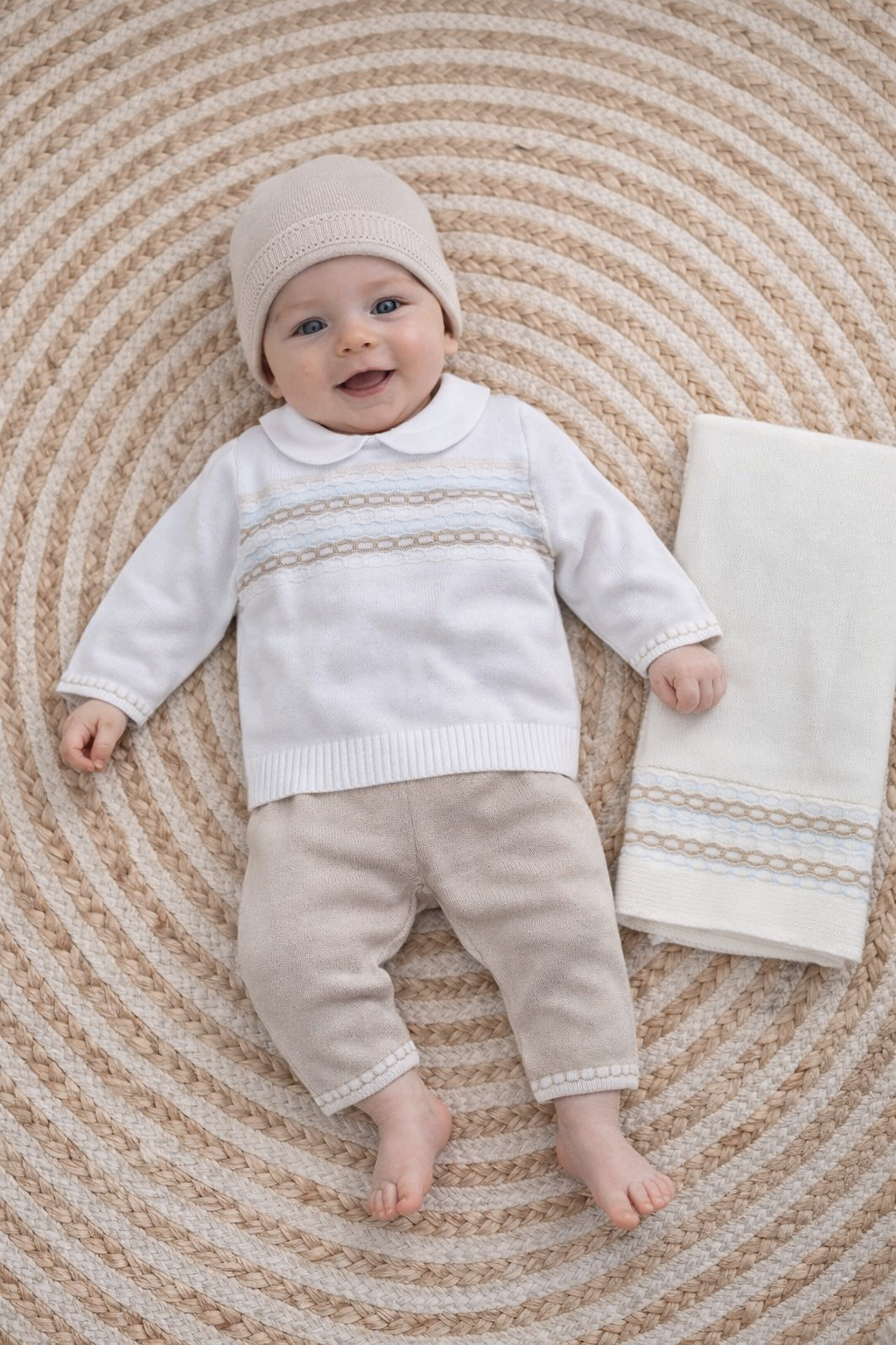 Conjunto + Gorro + Toquilla beige