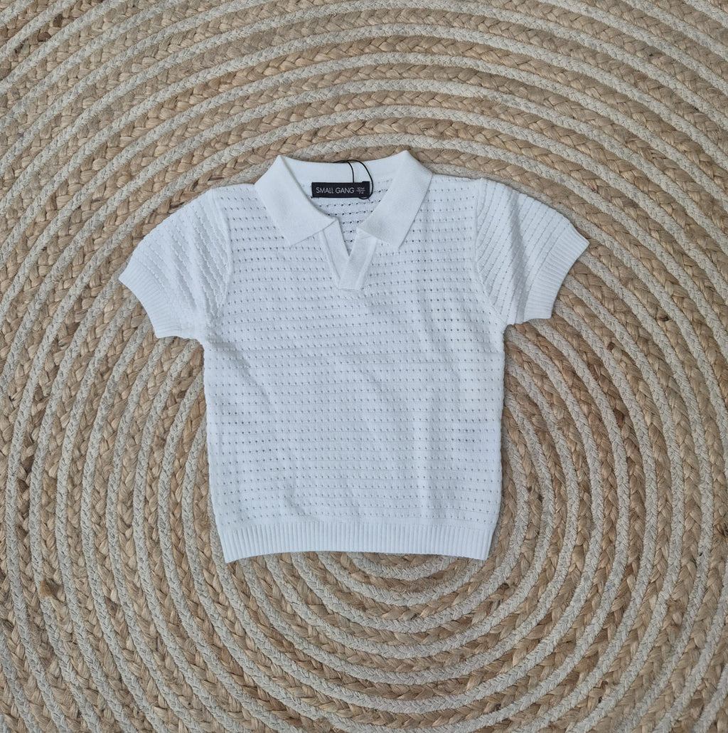 Camiseta cuello blanca