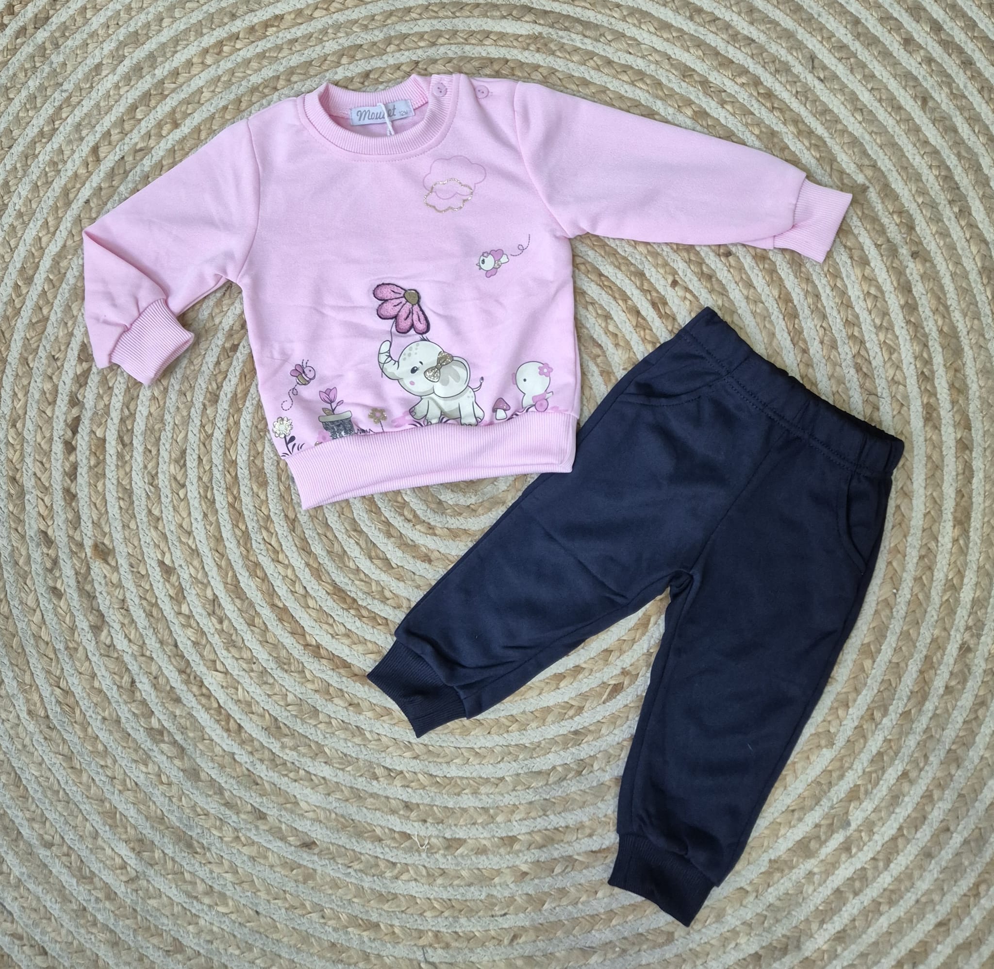 Chandal elefante rosa