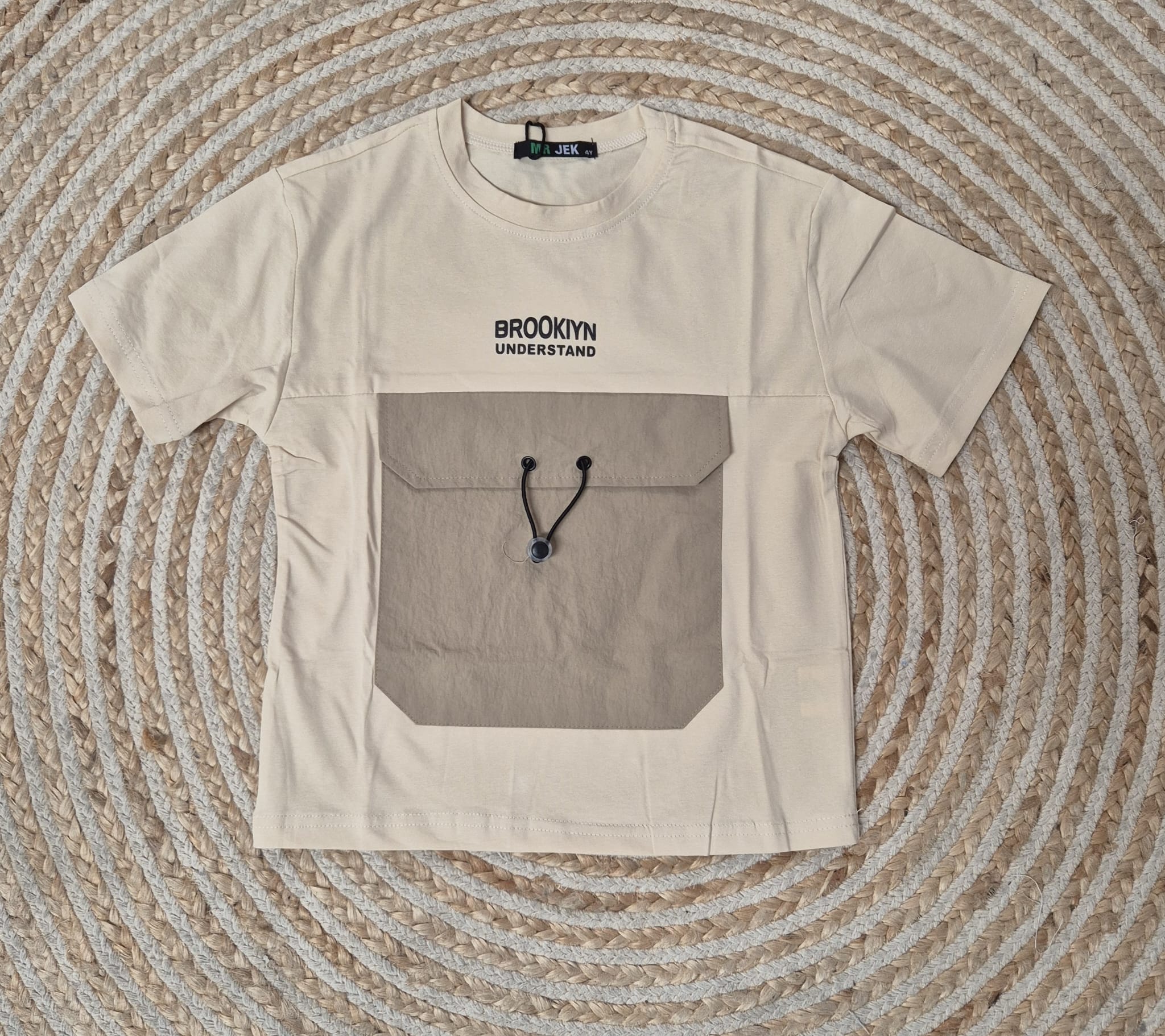 Camiseta bolsillo beige