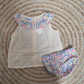 Conjunto plumeti flores