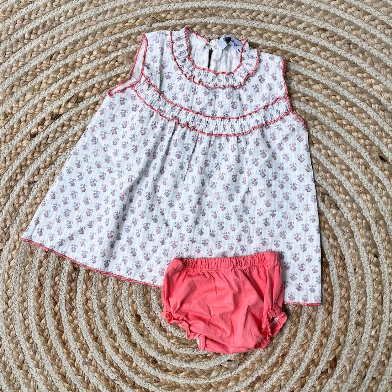 Conjunto flores coral