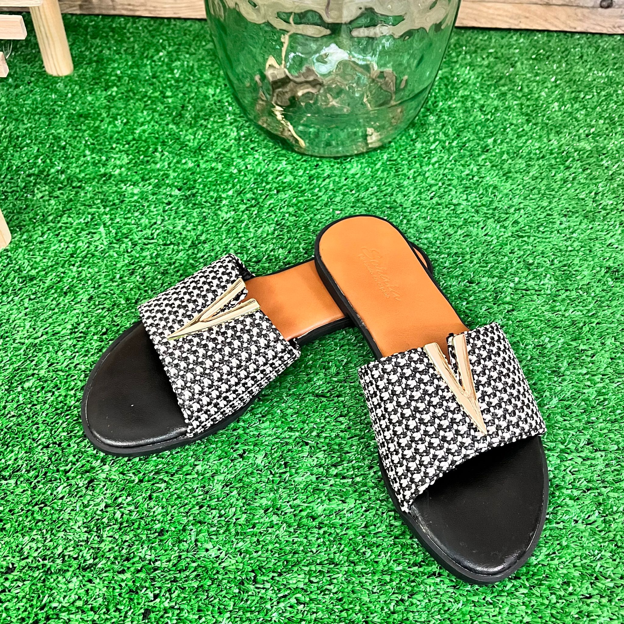 Sandalia 2A002 negra