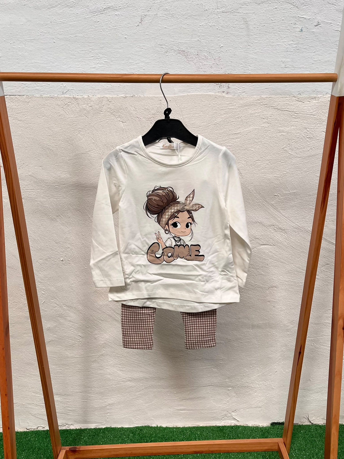 Conjunto Come