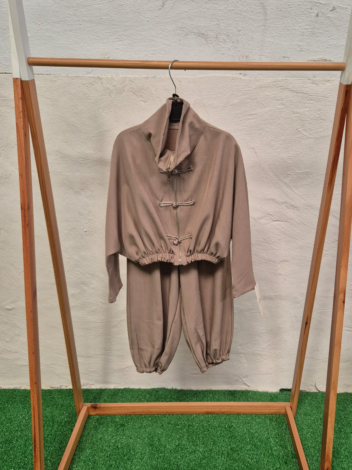 Conjunto Over China