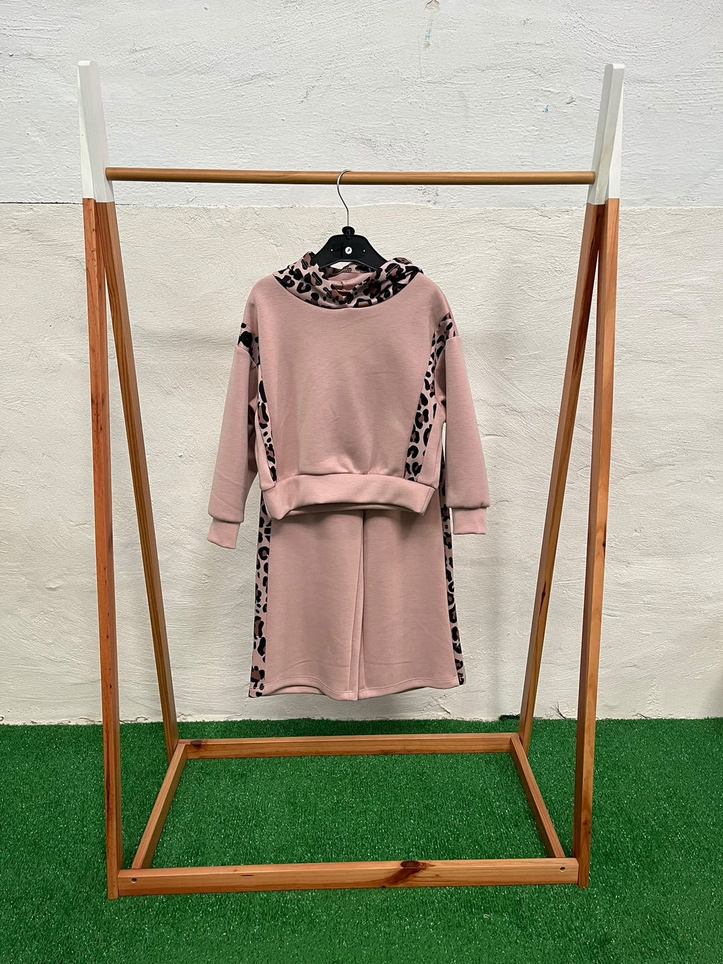 Conjunto Leopardo