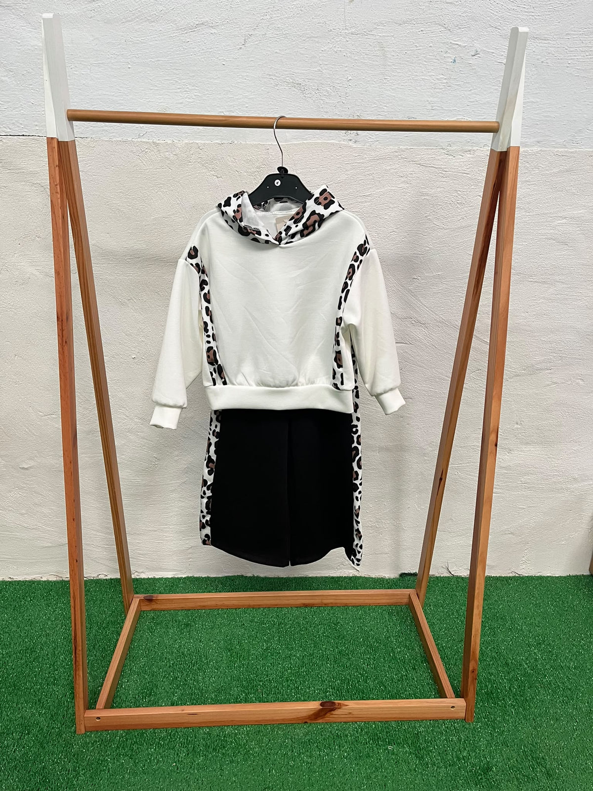 Conjunto Leopardo