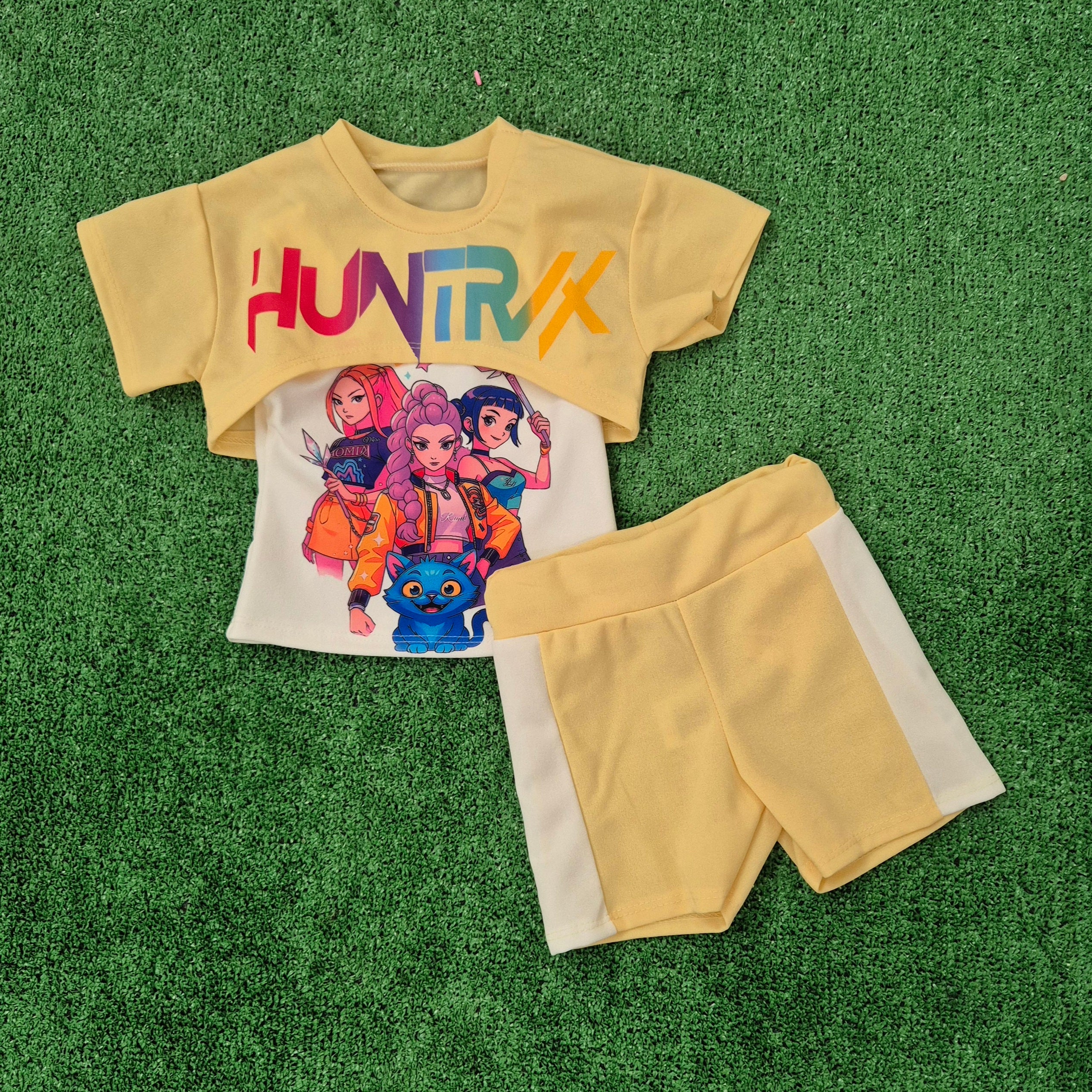Conjunto Kpop amarillo